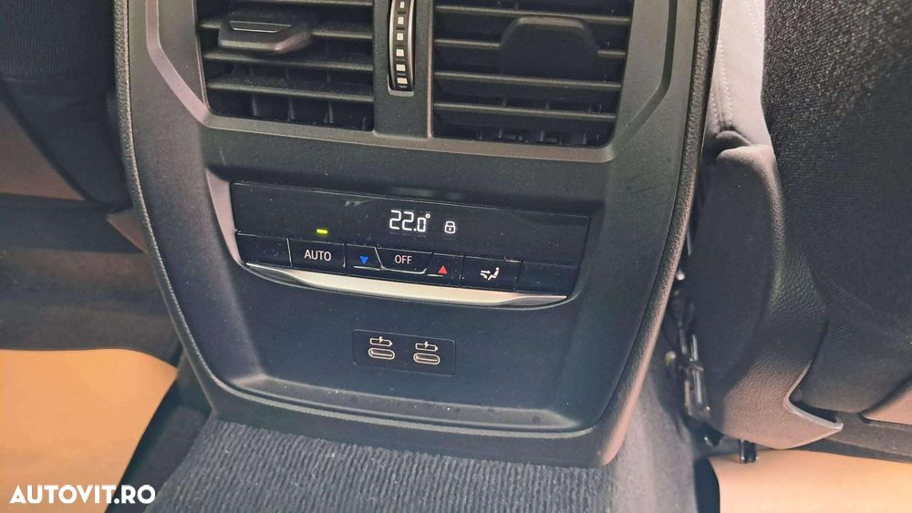 BMW Seria 3 318d AT MHEV - 26