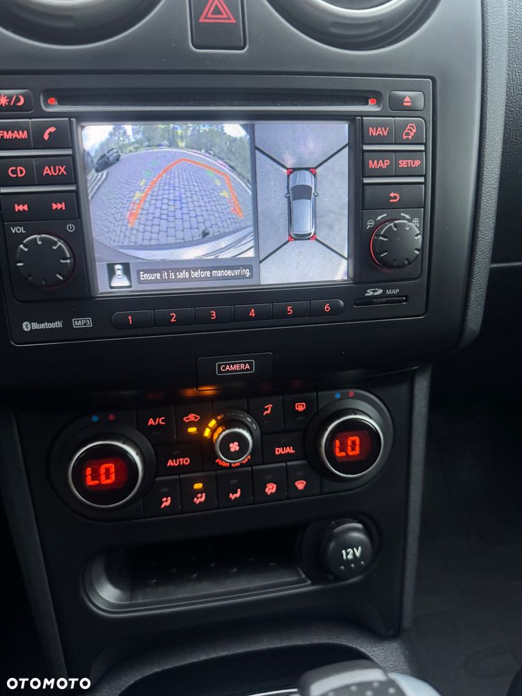 Nissan Qashqai 2.0 4 x 4 CVT 360 - 17