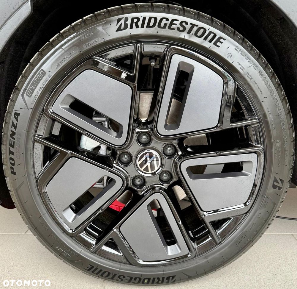 Volkswagen T-Roc - 32