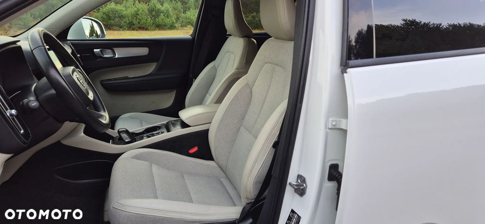 Volvo XC 40 T4 Momentum - 13