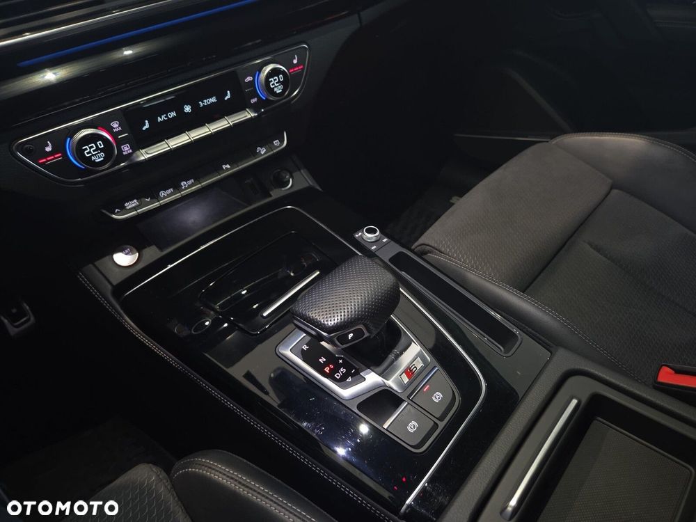 Audi Q5 Sportback - 14