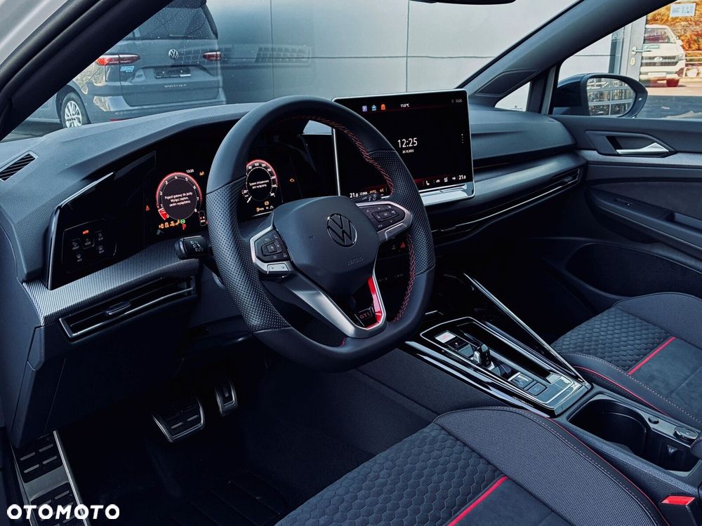 Volkswagen Golf - 5