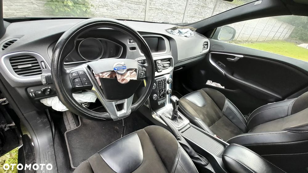 Volvo V40 - 14