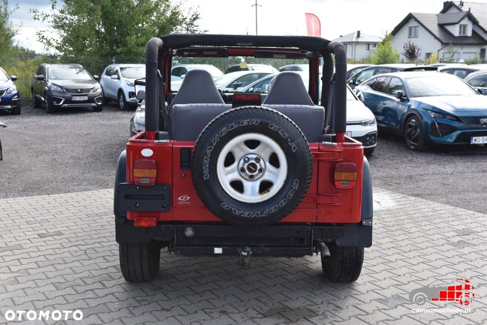 Jeep Wrangler - 16