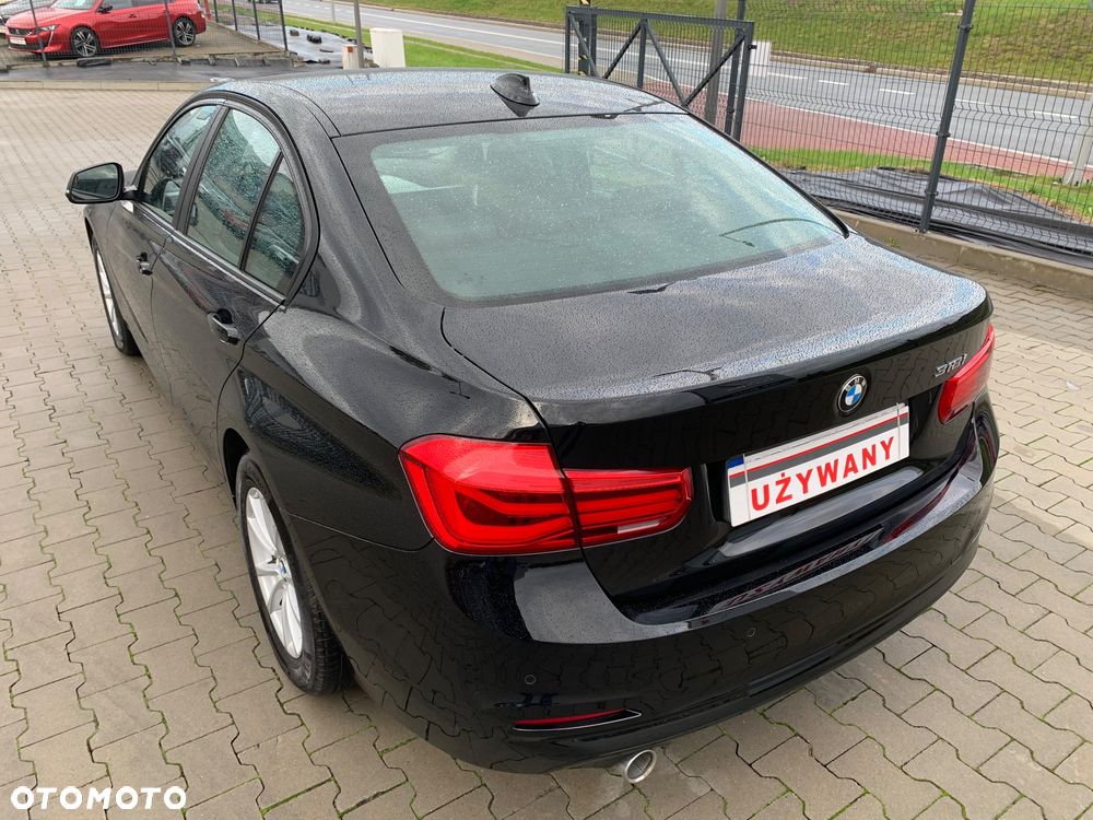 BMW Seria 3 318i Advantage - 20