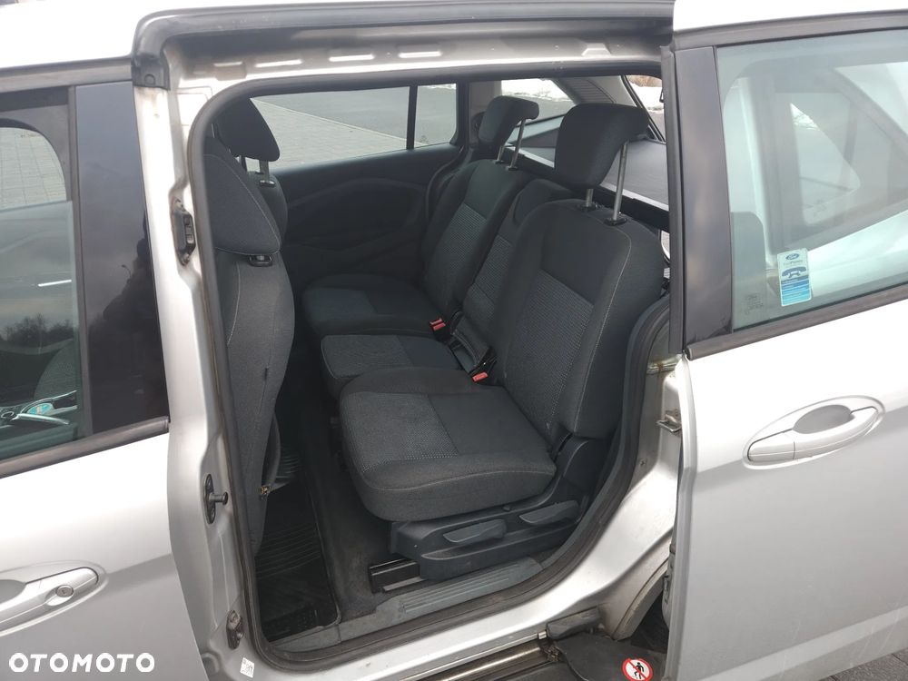 Ford Grand C-MAX - 8