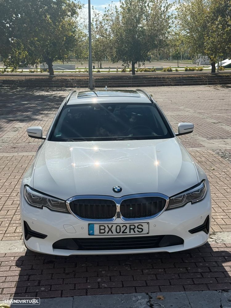 BMW 330 e Aut. Advantage - 3