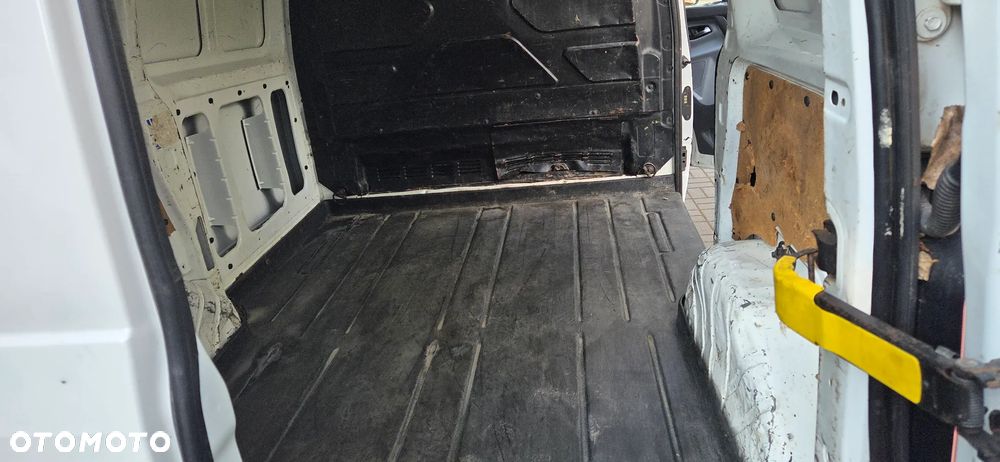 Ford TRANSIT CUSTOM - 5