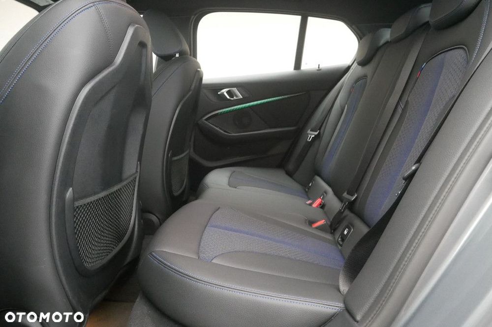 BMW Seria 1 - 15
