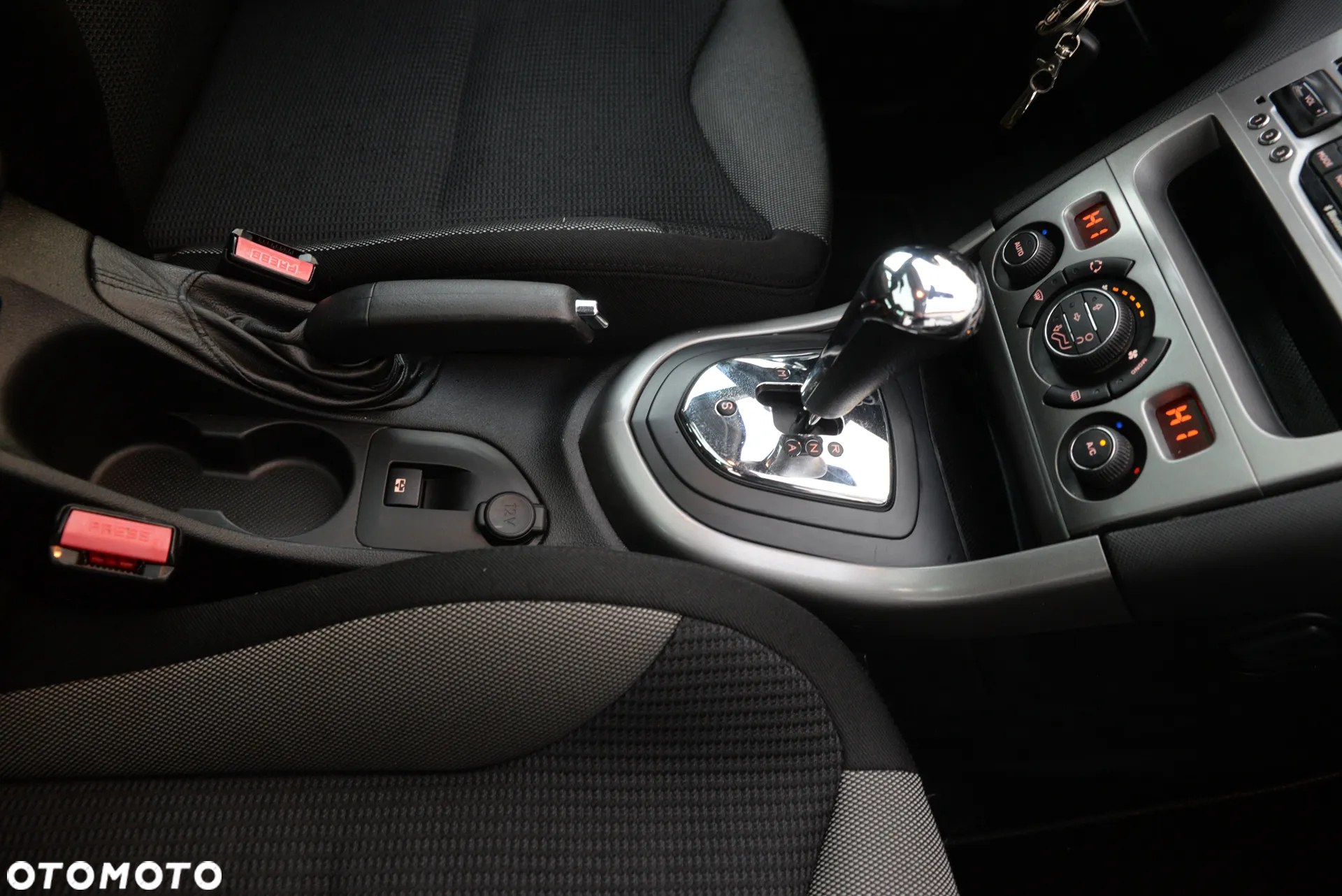 Peugeot 308 SW BlueHDi 120 EAT6 Stop & Start Active Business-Paket - 31