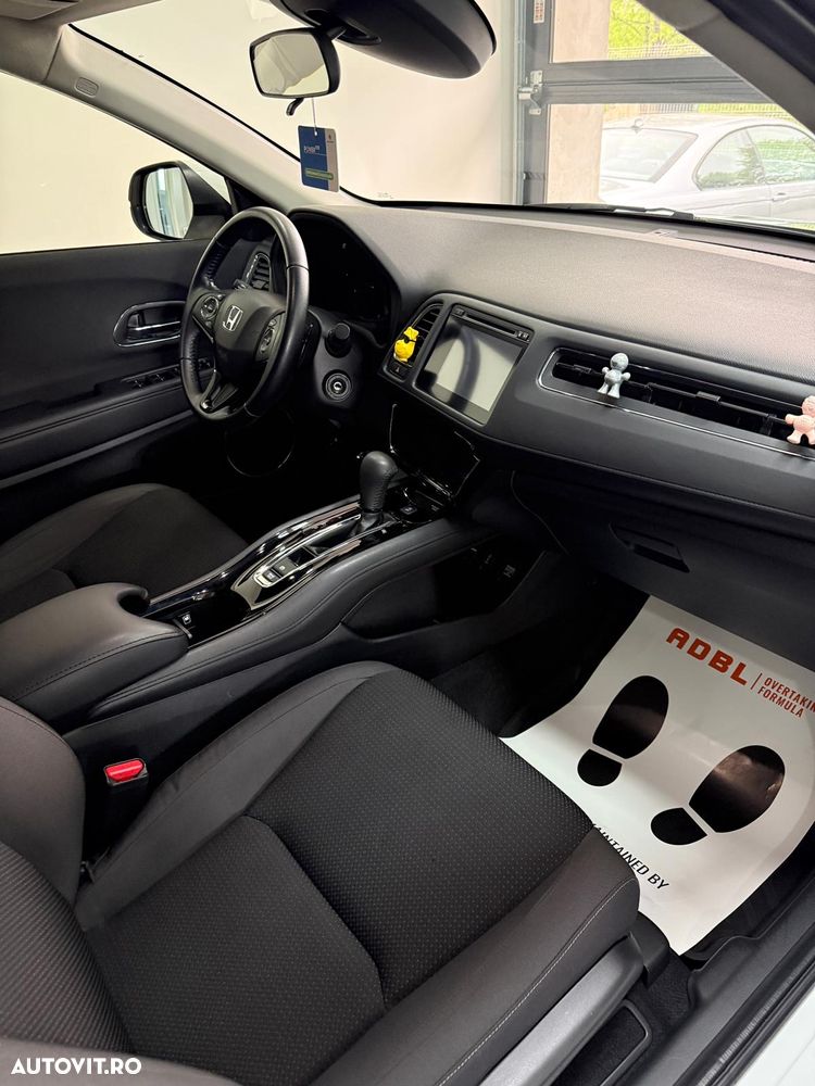 Honda HR-V 1.5 i-VTEC 4x2 CVT Elegance - 9