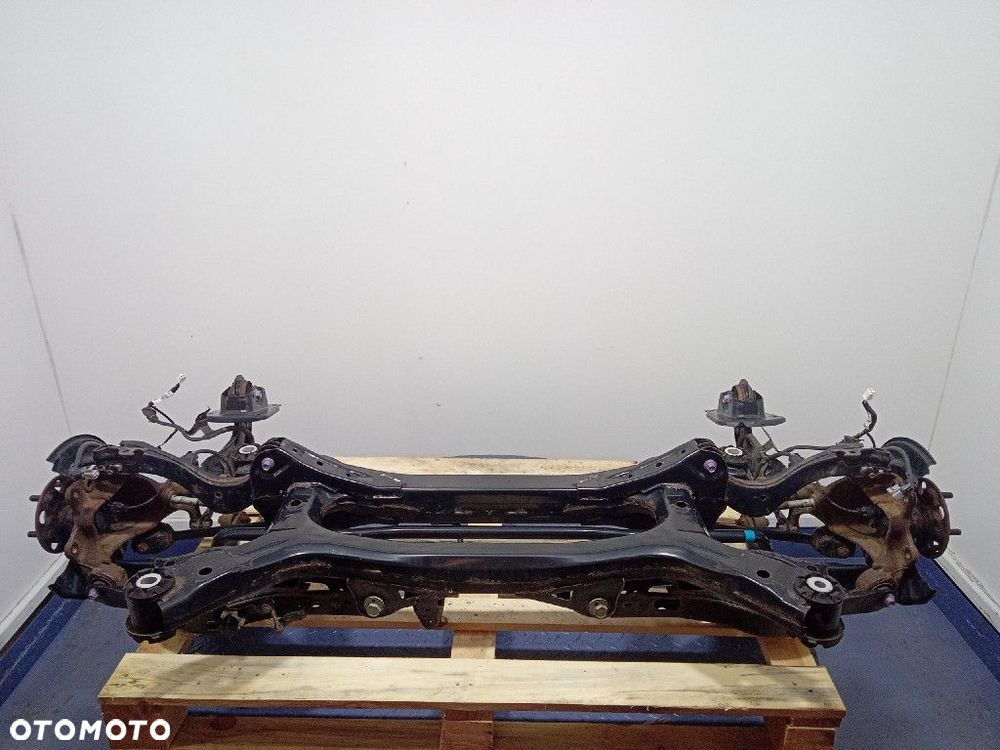 CAMRY VIII XV70 2.5 HYBRID BELKA ZAWIESZENIA TYŁ WÓZEK TYLNY - 4