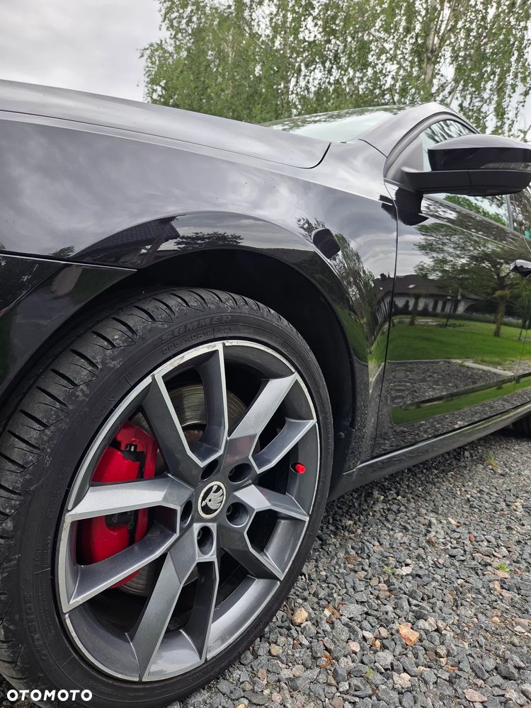 Skoda Octavia 2.0 TDI 4x4 RS DSG - 19