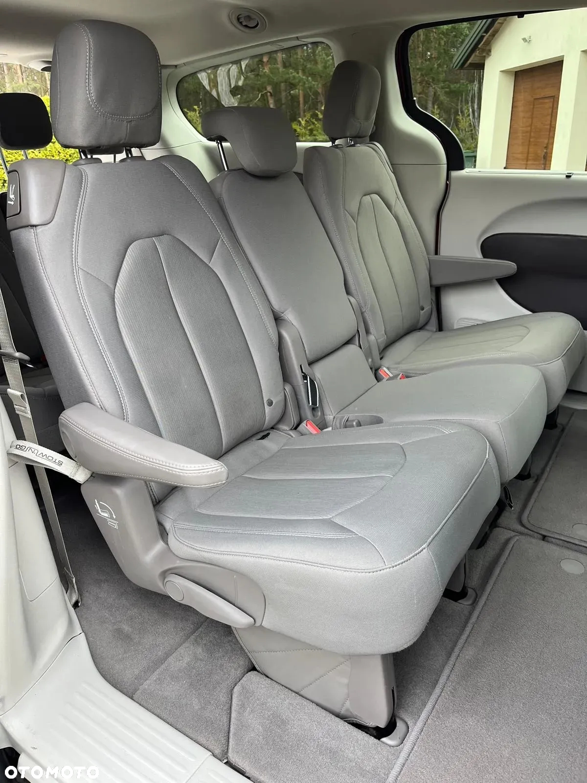 Chrysler Pacifica - 18