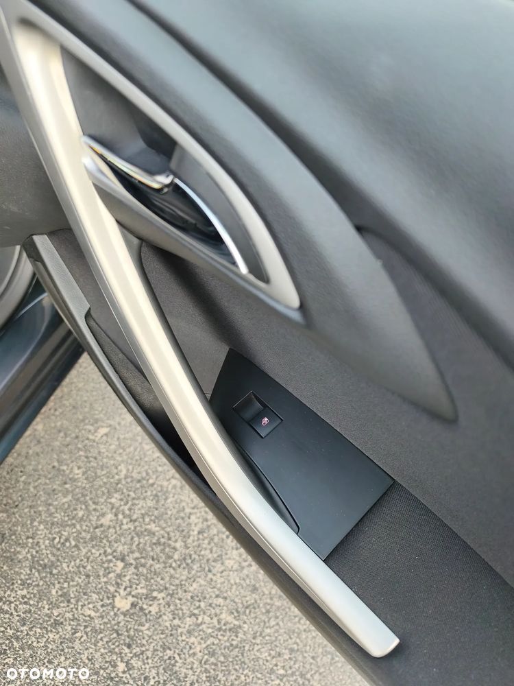 Opel Astra 1.4 Turbo Active - 28