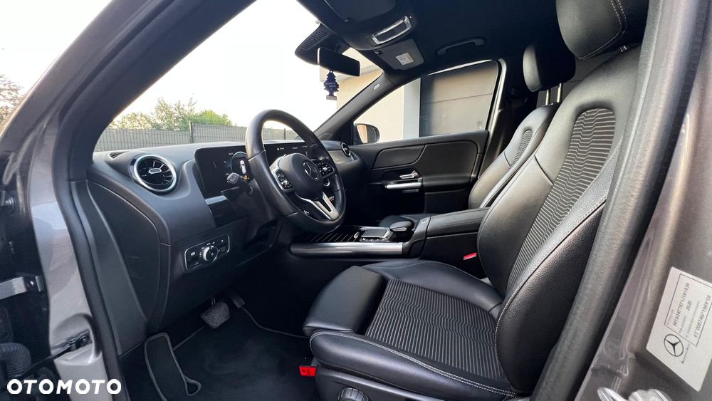 Mercedes-Benz GLA 200 - 7
