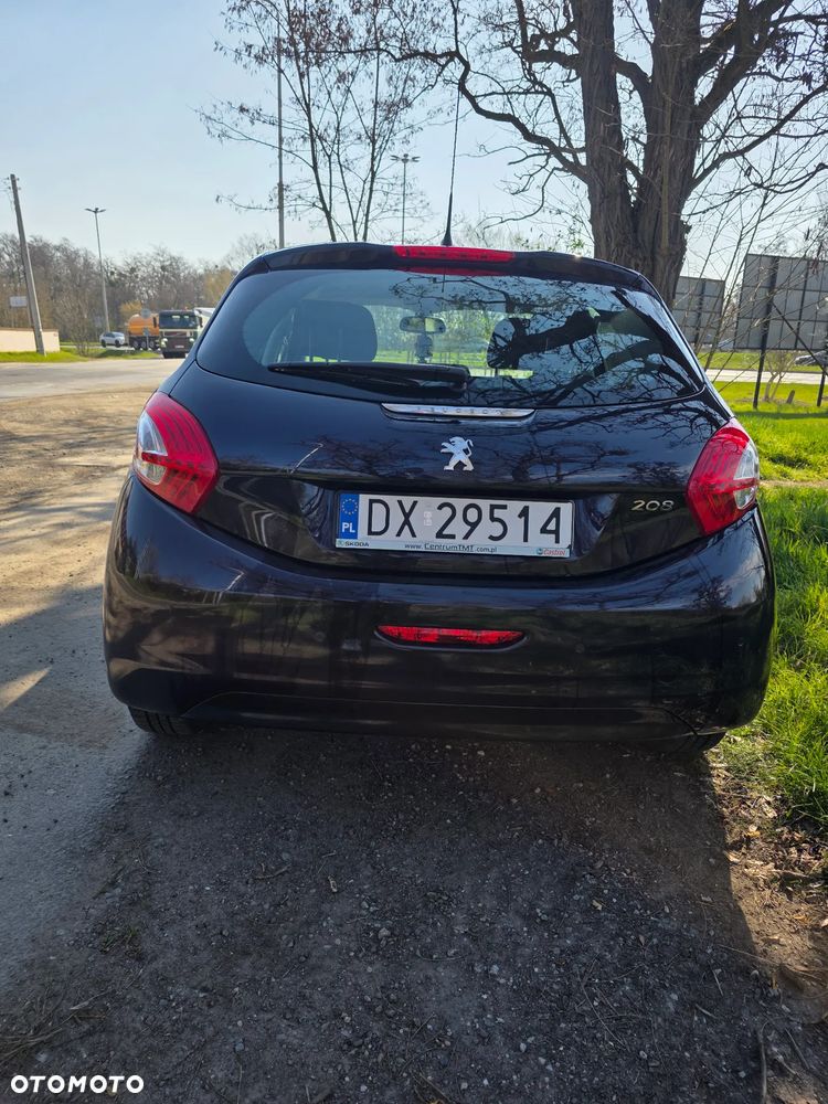 Peugeot 208 - 3