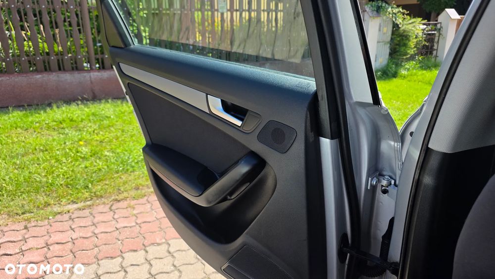 Audi A4 Limousine 1.8 TFSI Ambiente - 28