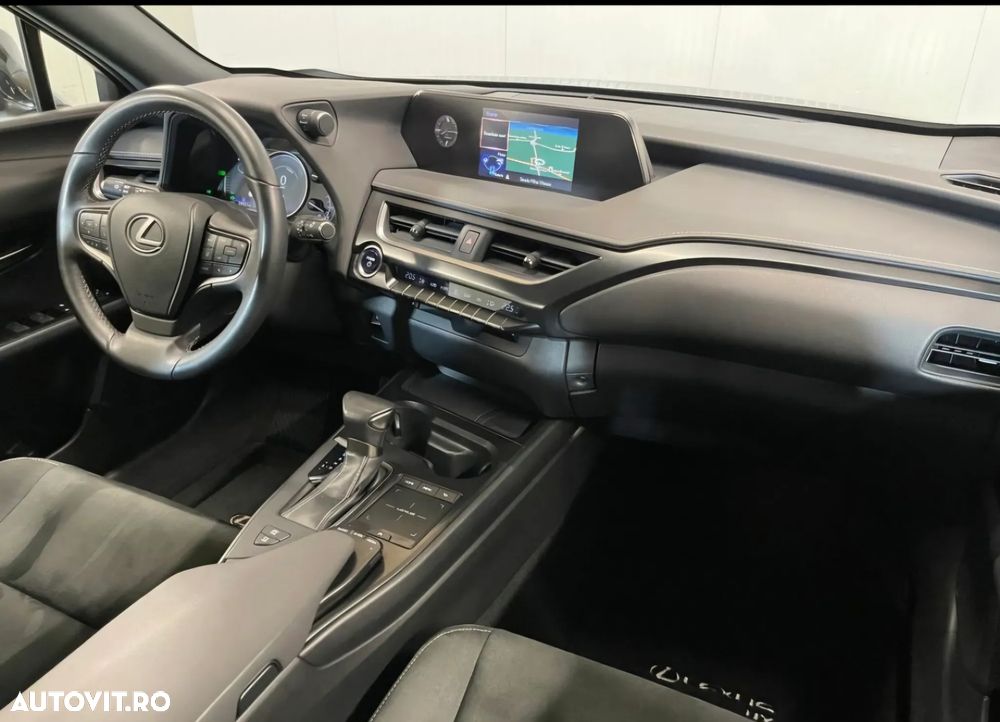 Lexus UX 250h Style+ Edition - 5