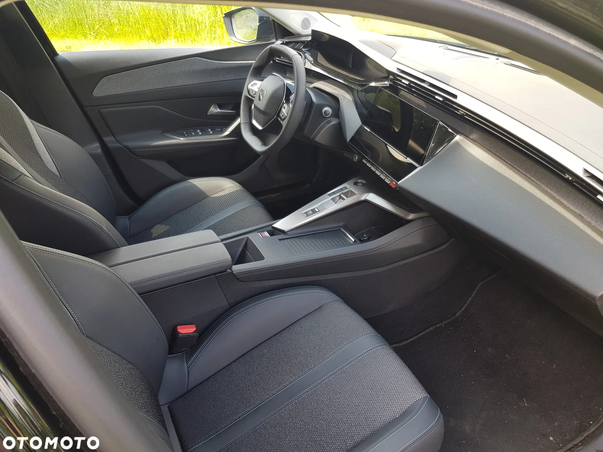 Peugeot 308 Plug-In Hybrid 225 e-EAT8 GT - 6