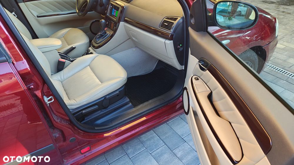 Fiat Croma 1.9 JTD Emotion - 16