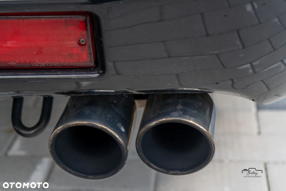 Nissan 300 ZX Twin Turbo - 12