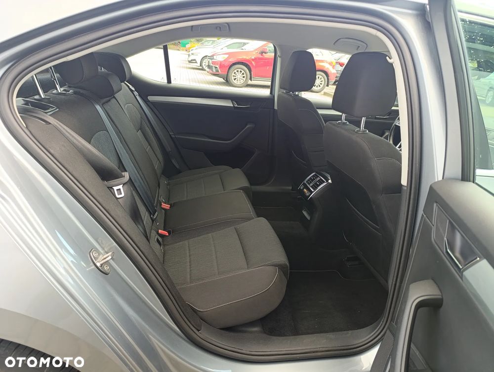 Skoda Superb 1.4 TSI ACT Ambition DSG - 18