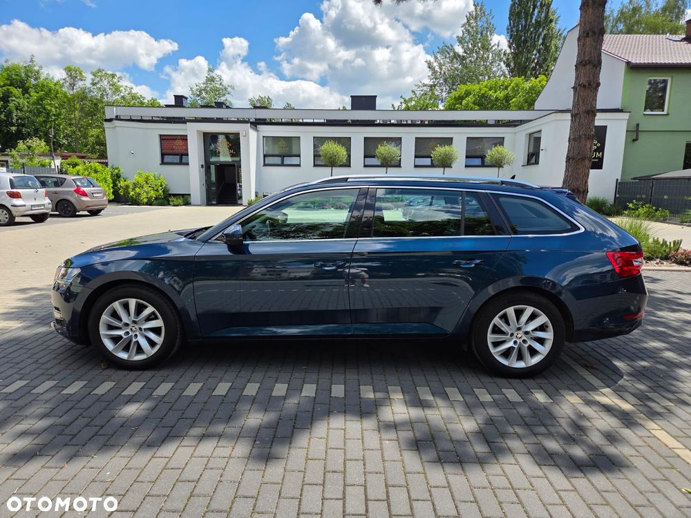 Skoda Superb 2.0 TDI Ambition DSG - 13