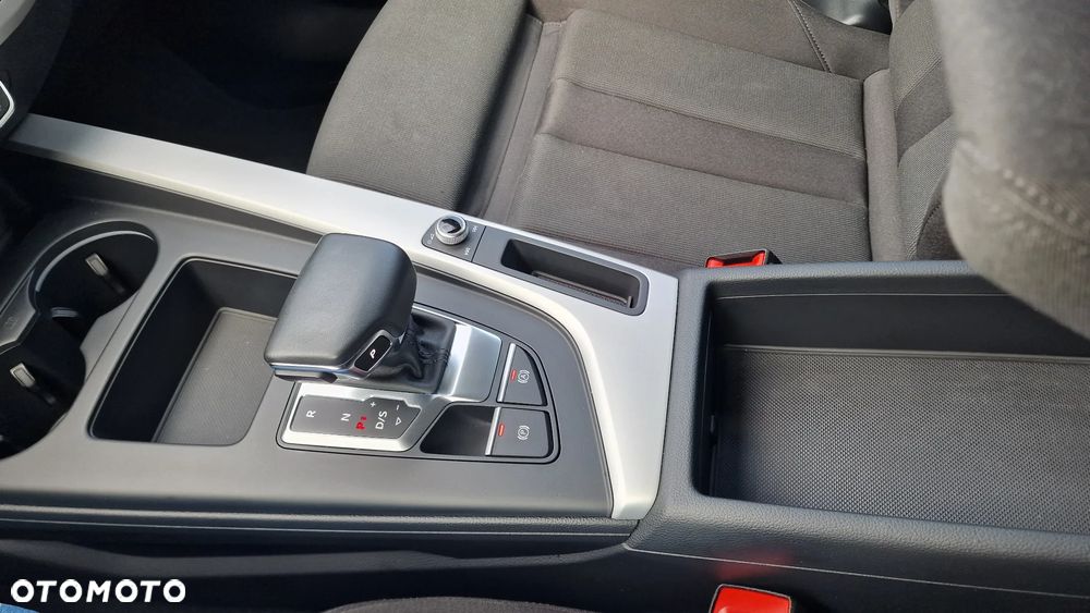 Audi A4 Limousine 35 TFSI mHEV Advanced S tronic - 29