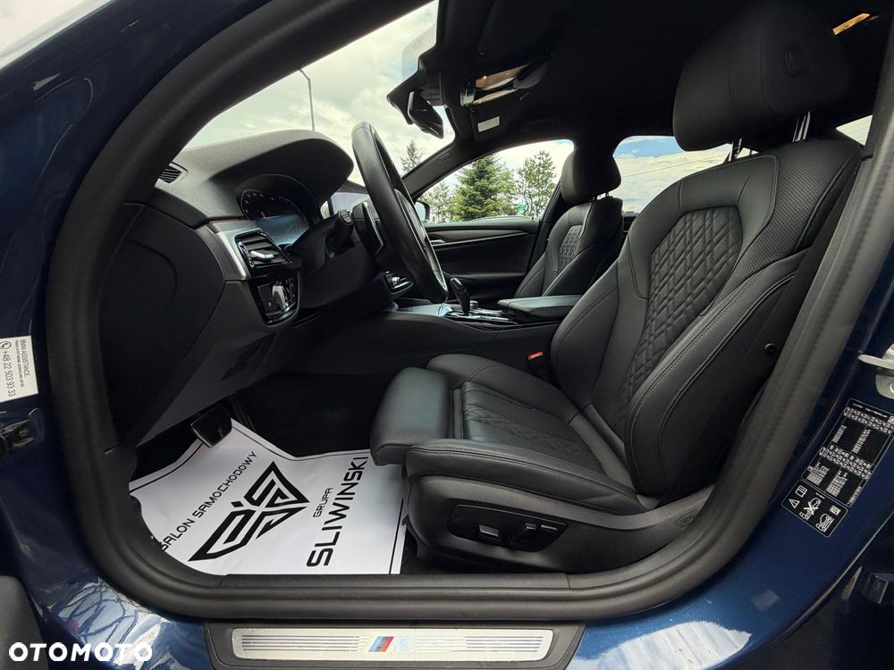 BMW Seria 5 530i xDrive mHEV M Sport sport - 17