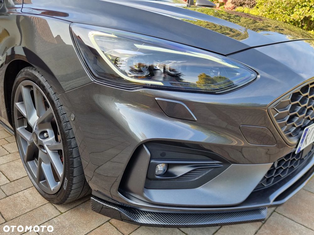 Ford Focus 2.0 EcoBlue ST - 31