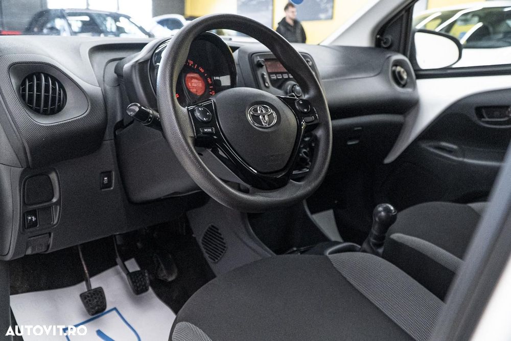 Toyota Aygo 1.0 VVY-I 5 usi X-style - 6