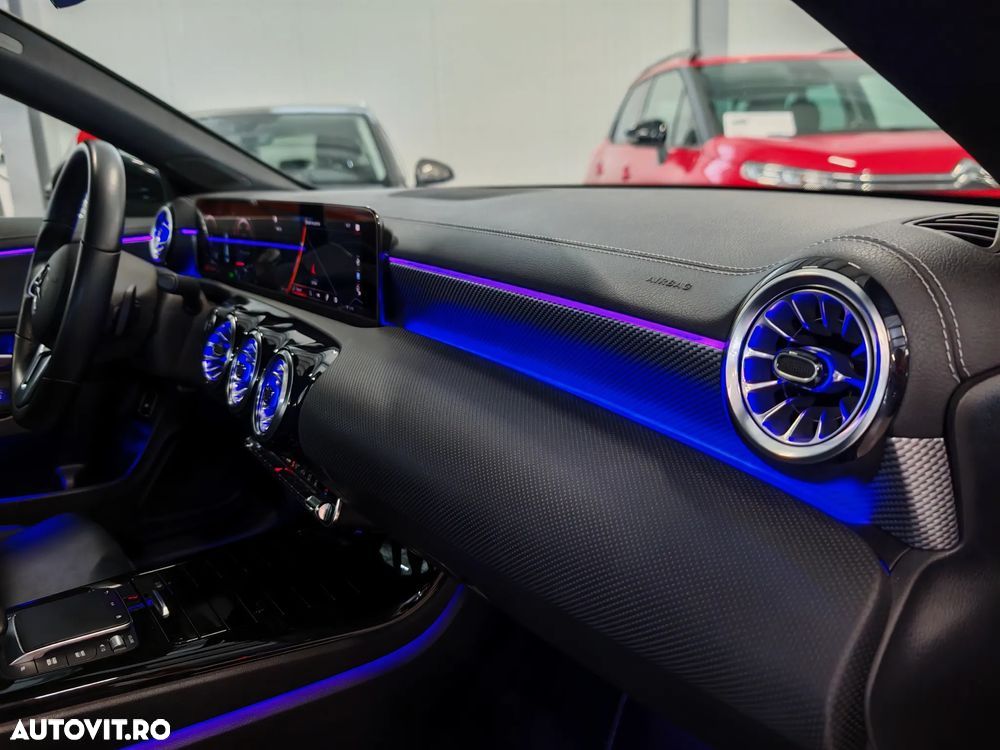 Mercedes-Benz CLA 250 e 8G-DCT - 10