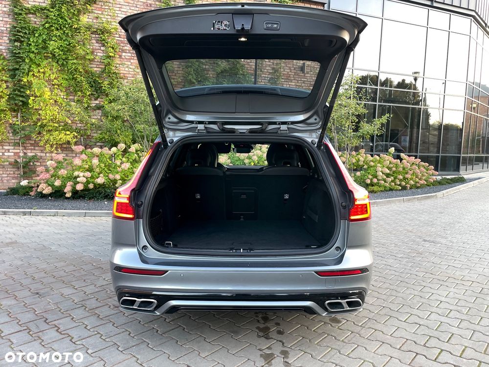 Volvo V60 D4 R-Design - 7