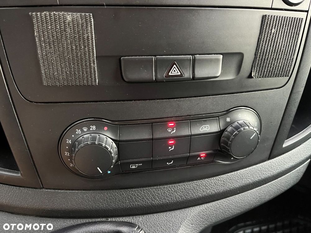 Mercedes-Benz Vito - 11