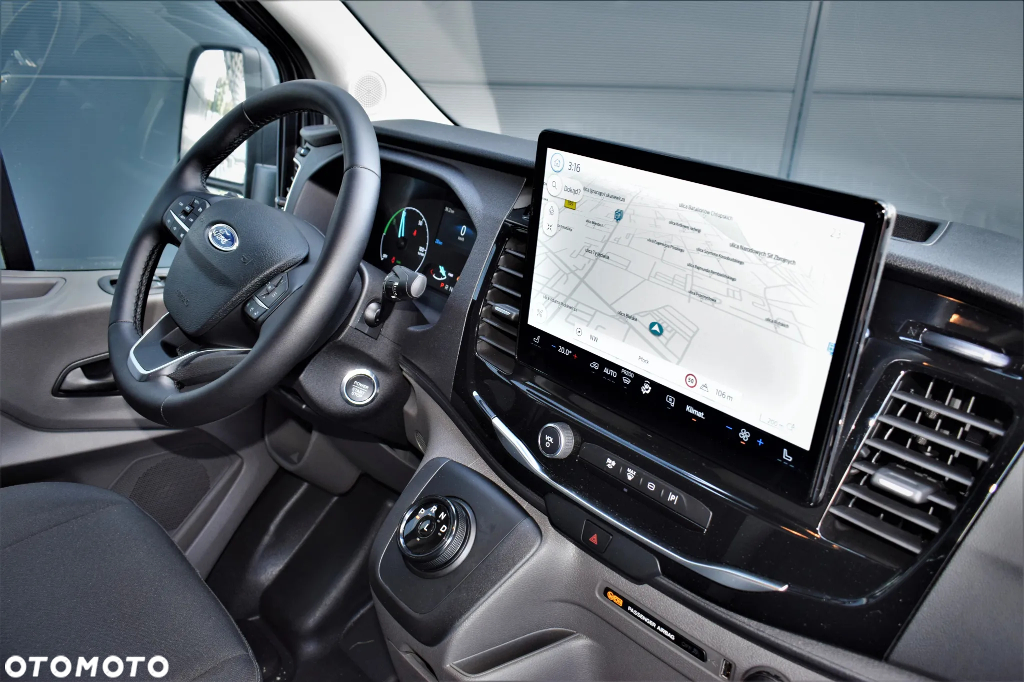 Ford E-Transit - 13