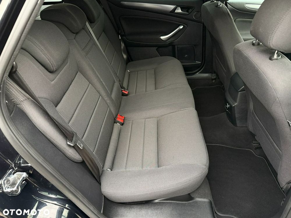 Ford Mondeo 2.0 TDCi Titanium - 19