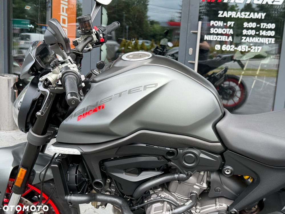 Ducati Monster - 36