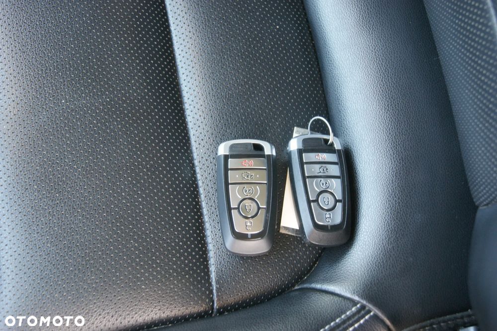 Ford Escape 1.5 EcoBoost AWD SE - 34