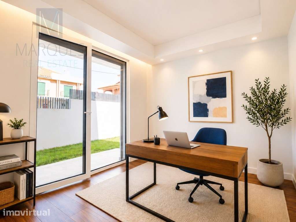 Moradia T5 com 4 Suites, Jardim e Piscina na Charneca da Caparica - Full image: 4/26