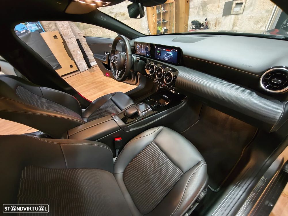 Mercedes-Benz CLA 250 e Shooting Brake Progressive - 12