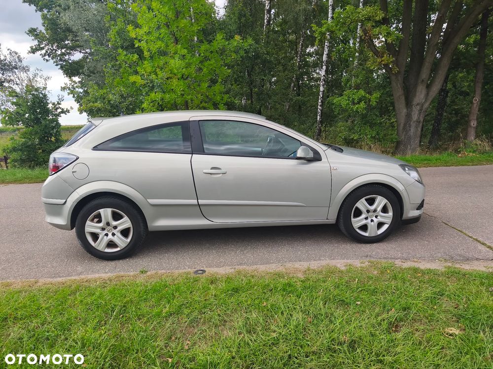 Opel Astra 1.6 Enjoy - 9