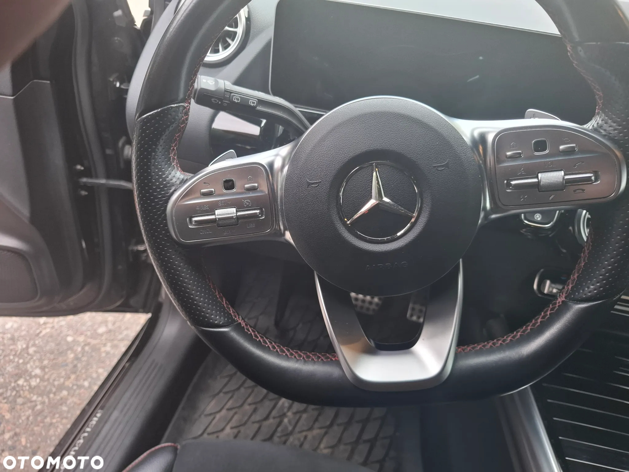 Mercedes-Benz Klasa B 200 AMG Line 7G-DCT - 35