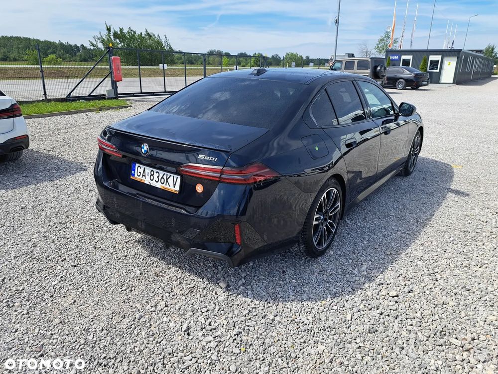 BMW Seria 5 520i mHEV sport - 5