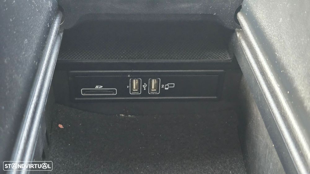 Mercedes-Benz C 220 d Avantgarde — fotografia 49