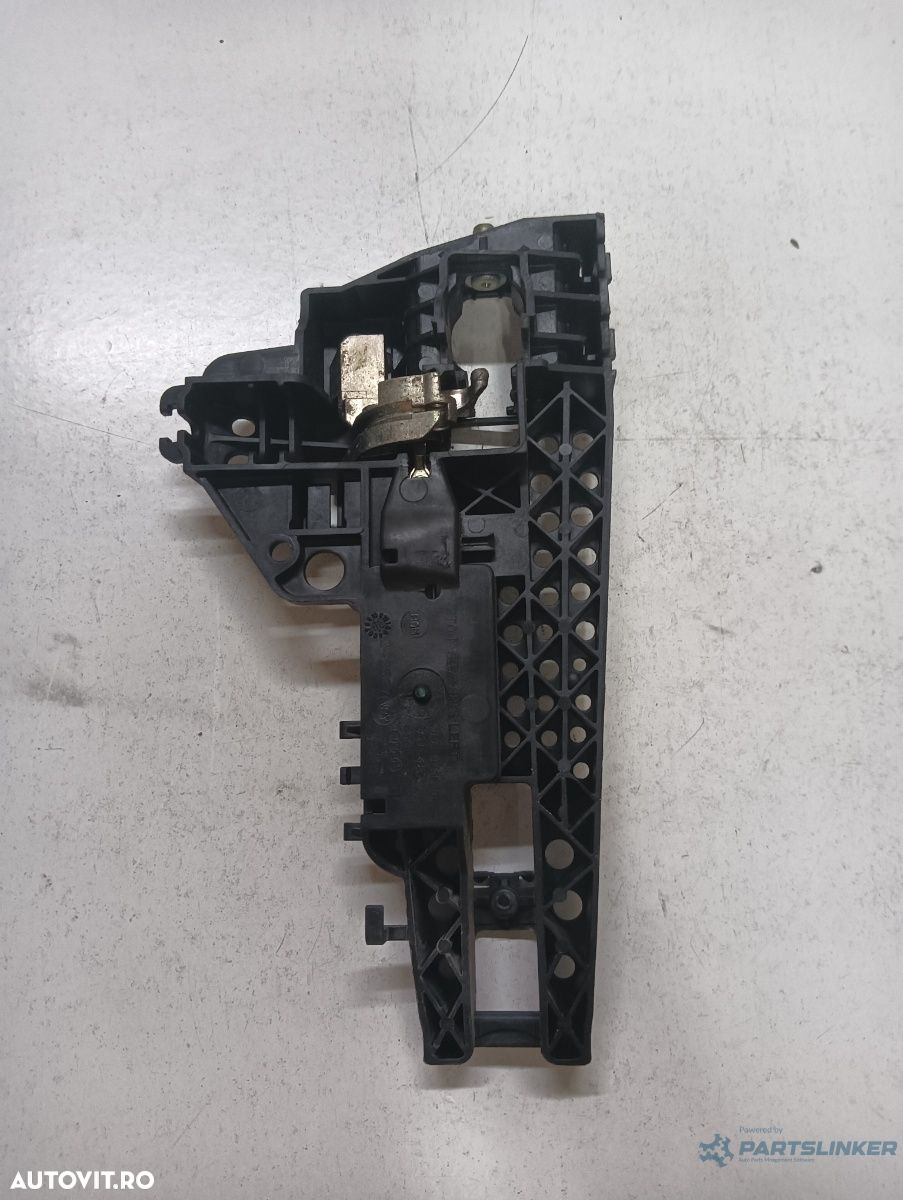 Maner usa interior  stanga spate AUDI Q5 8RB 2008 - > - 2