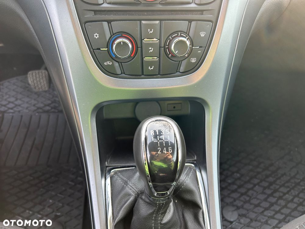 Opel Astra 1.4 T Active - 25