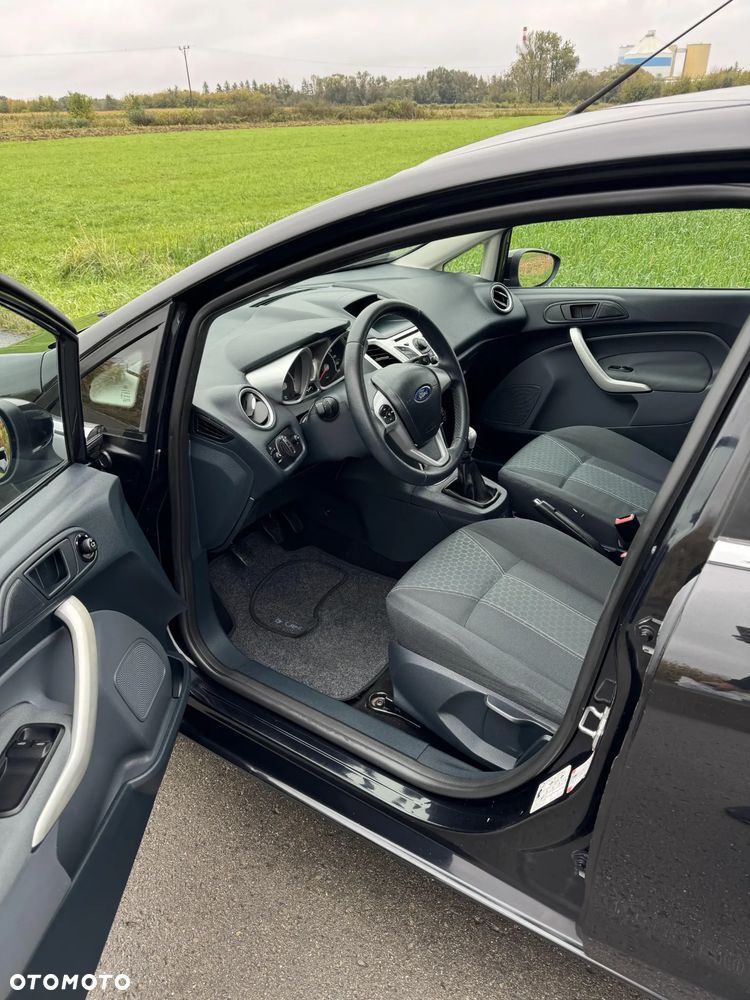 Ford Fiesta 1.4 Trend - 9
