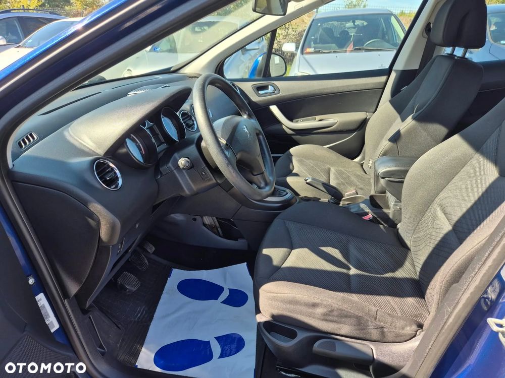 Peugeot 308 1.6 Trendy Navtech - 17