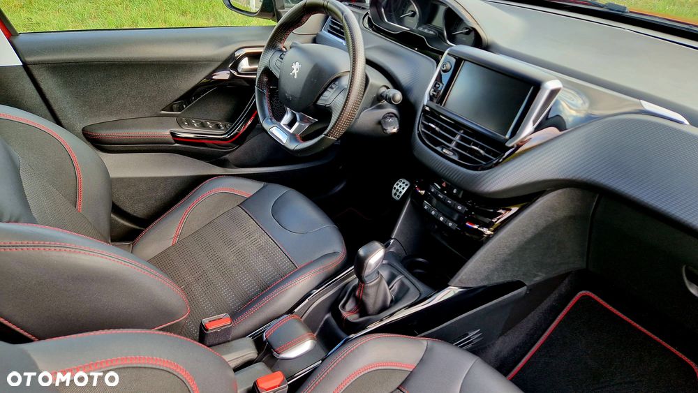 Peugeot 2008 PureTech 110 Stop&Start GT-Line Edition - 9